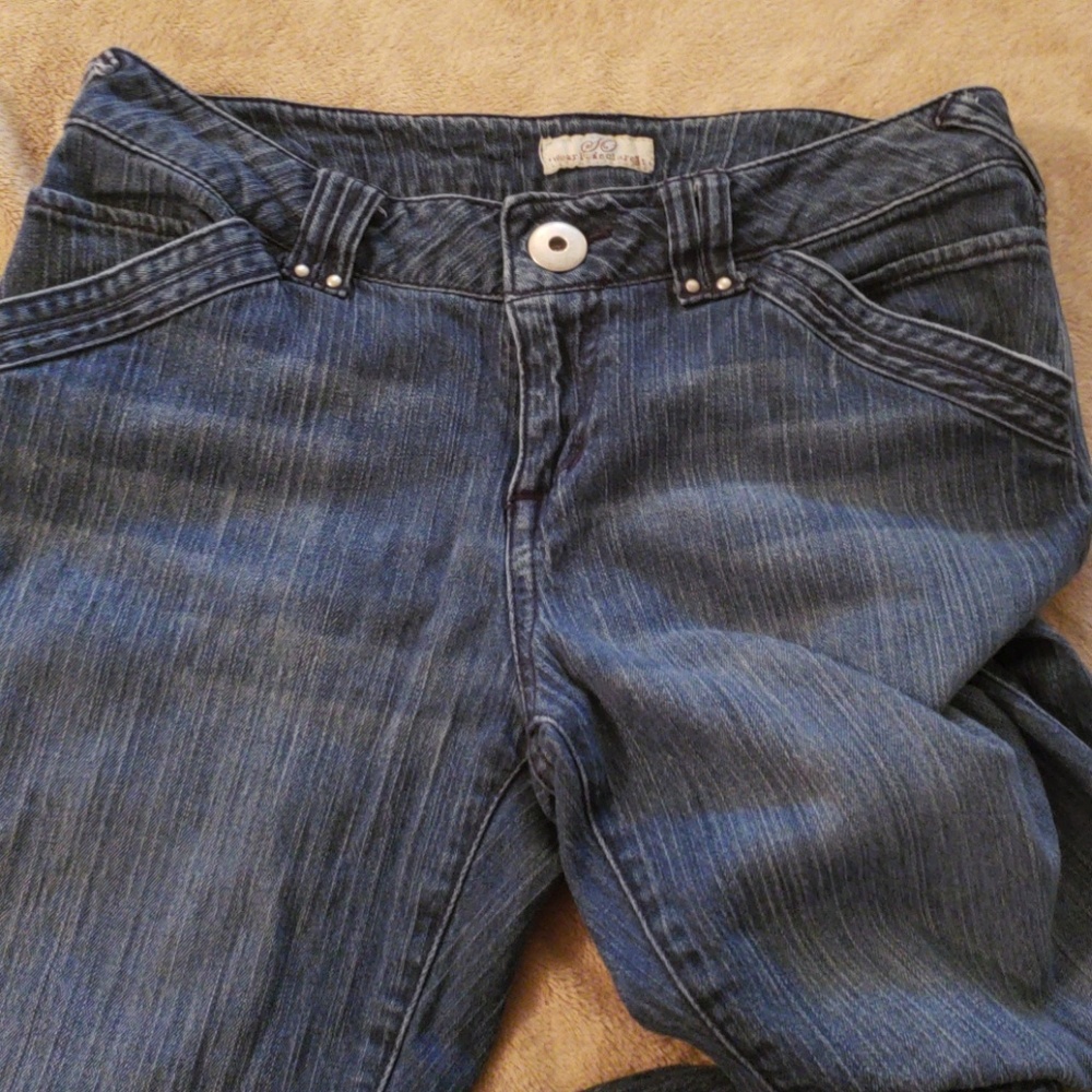 Jeans - Picture 2 of 3